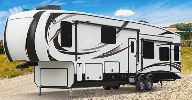 Towing a Fifth Wheel: What Every RV Owner Needs to Know